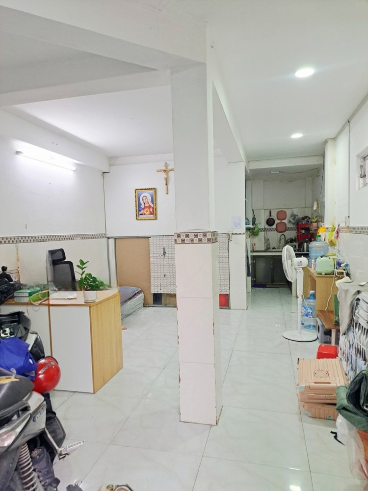 Căn Góc Gần Aeon Tân Phú Trệt+2 Lầu+Sân Thượng HXH 40m Chỉ 4,049 Tỷ
