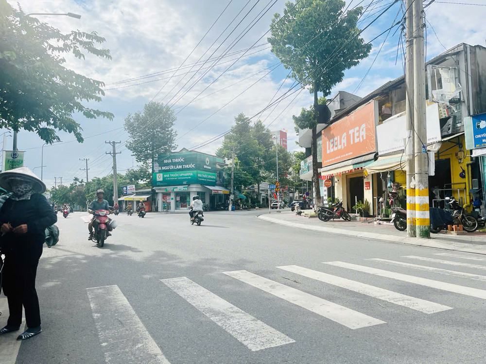 ĐẤT MẶT TIỀN KINH DOANH, VÔ TRẦN HƯNG ĐẠO, ĐÔNG HÒA, DĨ AN KỀ BIGC GO, 86M2, CHỈ 5,45 tỷ