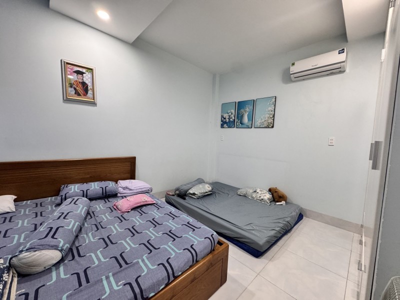 Bán nhà Thủ Đức, Hiệp Bình Chánh, đường 38, DT 193m2, 3PN, sổ hồng. Giá 8.7 tỷ