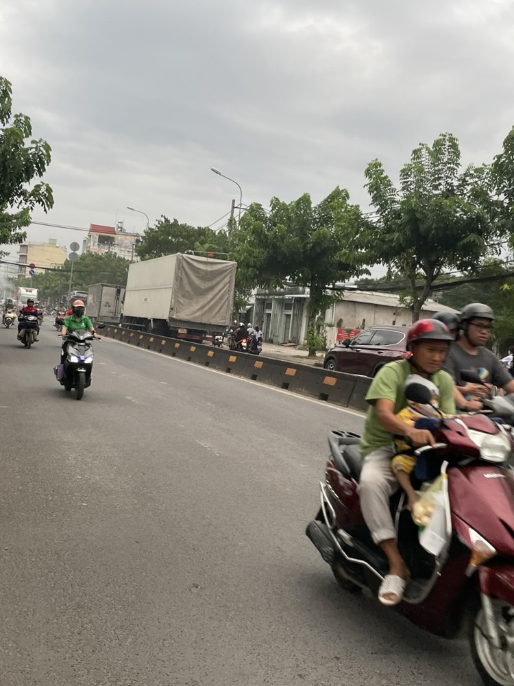 Bán đất mặt tiền Lê Thị Riêng Q12 DT ngang 34.20x37 thổ cư 1.264 m2 giá 95 tỷ liên hệ 0919 781159