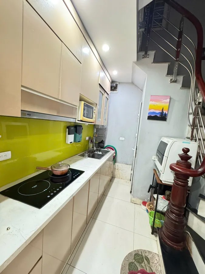 NHÀ ĐẸP NGÕ Ô TÔ THÔNG Phố Nguyễn Văn Cừ 32m2 X 5 tầng 7.6 tỷ Long Biên