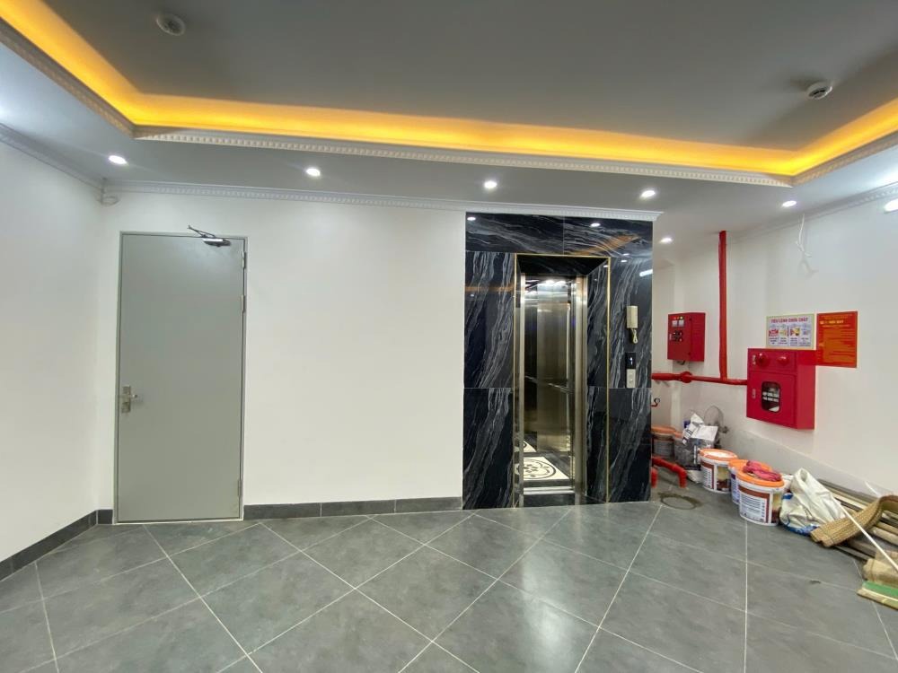 Bán CCMN Cầu Giấy - 7 Tầng Thang Máy - Kinh Doanh Khép Kín