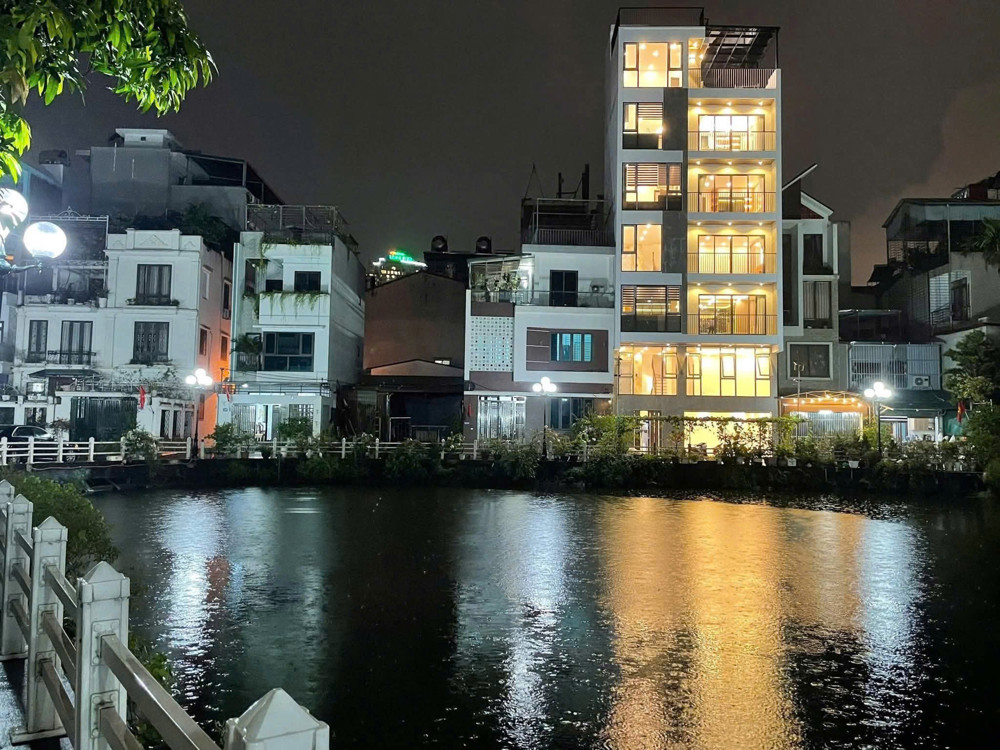 BÁN NHÀ MẶT HỒ LONG BIÊN - VIEW HỒ CỰC THOÁNG ĐẸP, GẦN CẦU LONG BIÊN