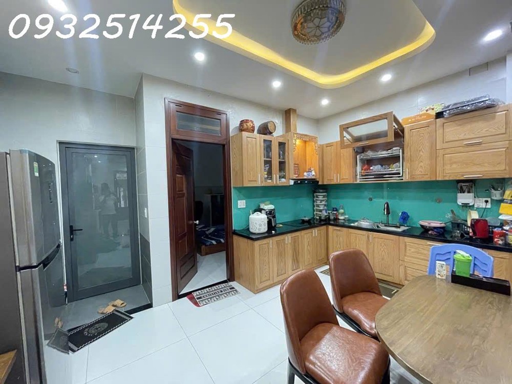 55 - Nguyễn Thành Hãn - Khu quân đội - Nhà 3 Tầng 3 mê kiên cố -105m2 - Nhà Sang - Đẹp - Hiện Đại 
