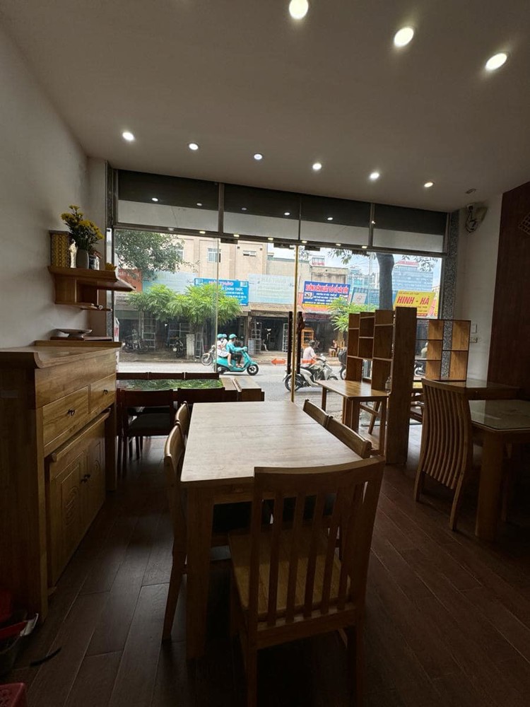 Lô góc mặt phố La Thành (to) không QH mặt tiền lớn VIP nhất phố 74m² nhà 3 tầng giá cực sốc 37 tỷ