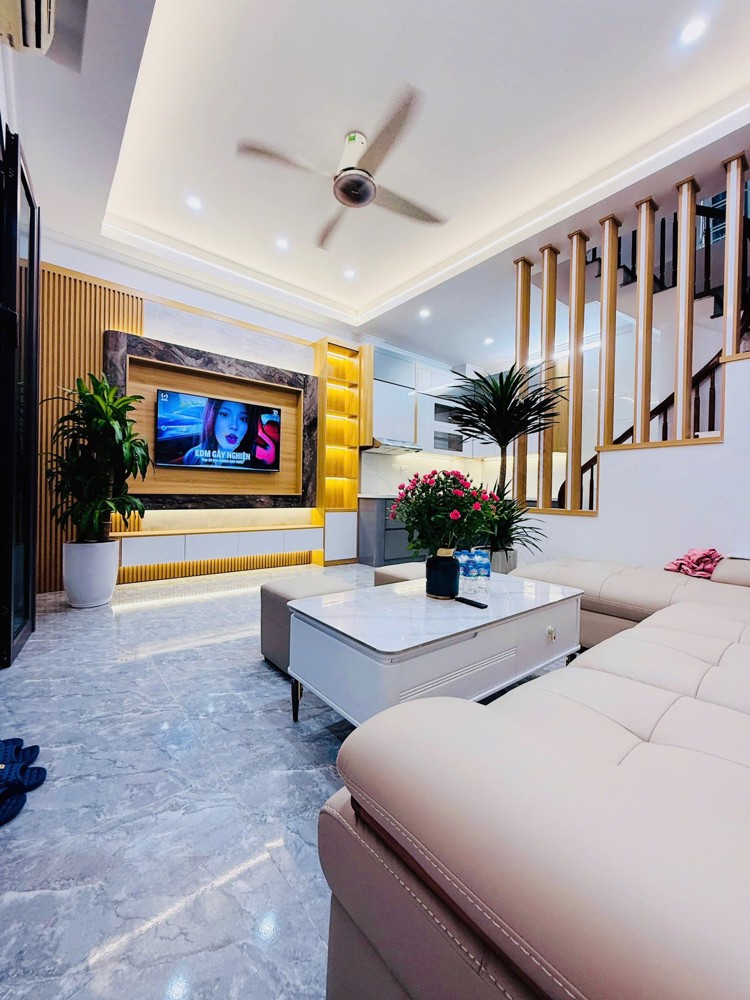 CHỦ NHÀ CẦN BÁN NHÀ MỚI XÂY VŨ TÔNG PHAN  - Ô TÔ CÁCH 10 MÉT - 2 THOÁNG - TẶNG NỘI THẤT - 40M - 4