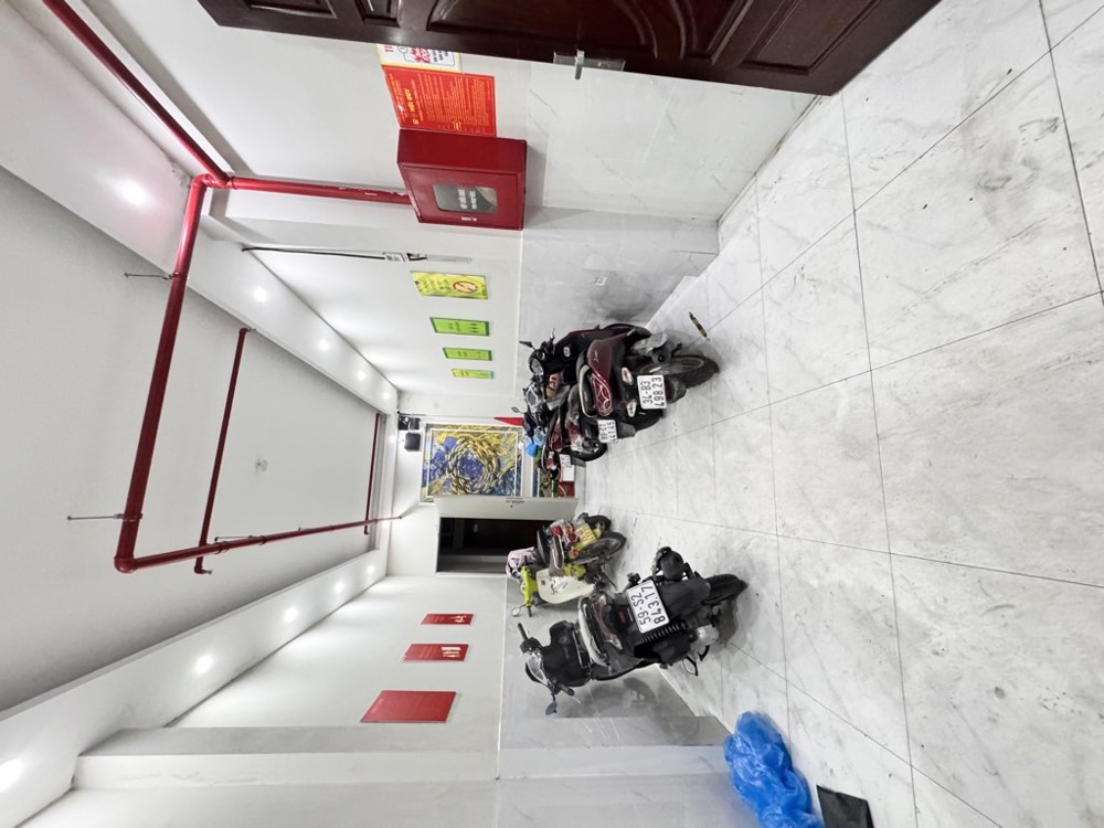 Bán nhà dòng tiền khủng 230m Trâu Quỳ, Gia Lâm, 6 tầng thang máy,PCCC đảm bảo từng phòng,  ngõ