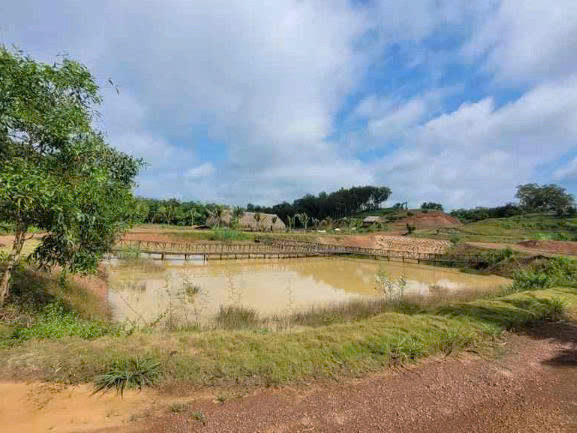 BÁN ĐẤT CÓ AO CÁ – 9055m² – MẶT TIỀN 18m – SUỐI CAM, ĐỒNG XOÀI – ĐỒNG NAI-  GIÁ 20 TỶ