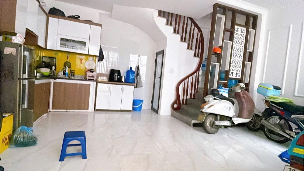 Bán nhà mặt phố Quyết Thắng, Yên Nghĩa, Hà Đông. DT 38m2, 5 tầng, 3PN, sổ đỏ, giá 5.9 tỷ. LH: