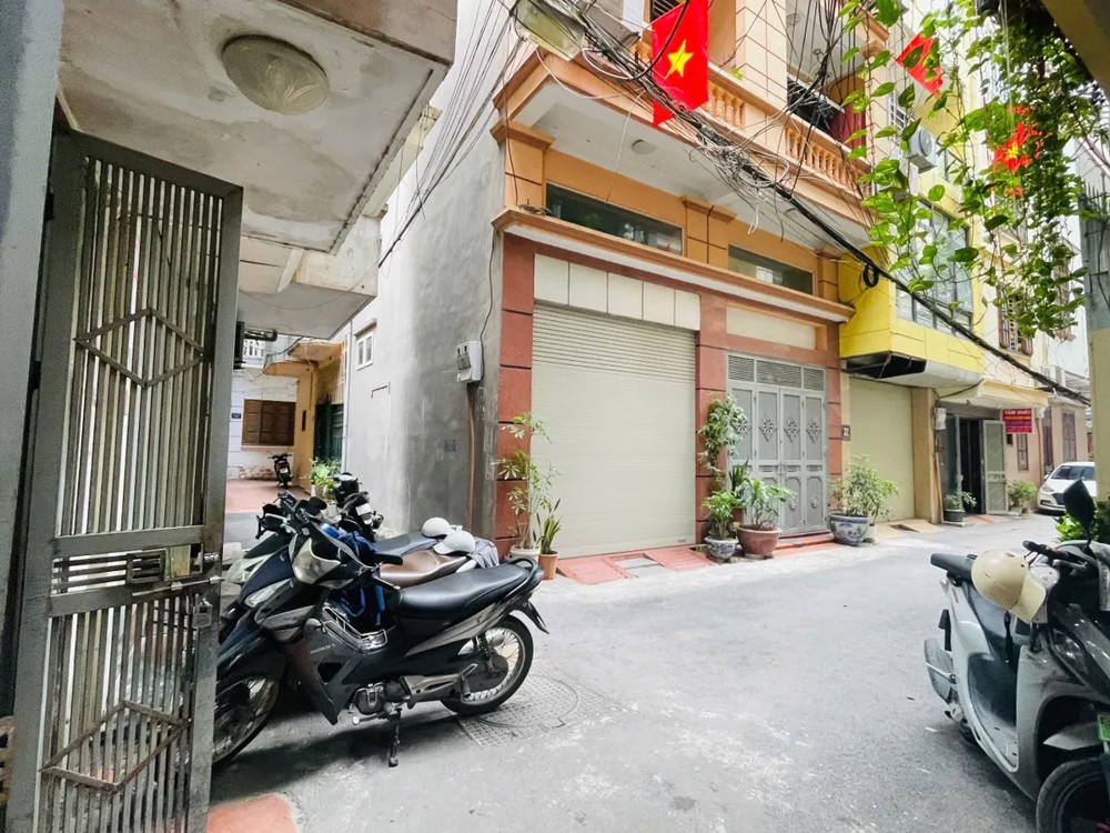 Bán nhà mặt phố Quyết Thắng, Yên Nghĩa, Hà Đông. DT 38m2, 5 tầng, 3PN, sổ đỏ, giá 5.9 tỷ. LH:
