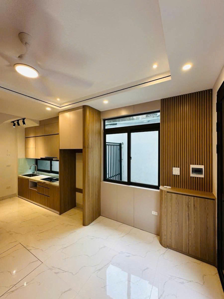 BÁN NHÀ LONG BIÊN 5 TẦNG LÔ GÓC - Ô TÔ ĐỖ CỬA - FULL NỘI THẤT nhỉnh 6 tỷ