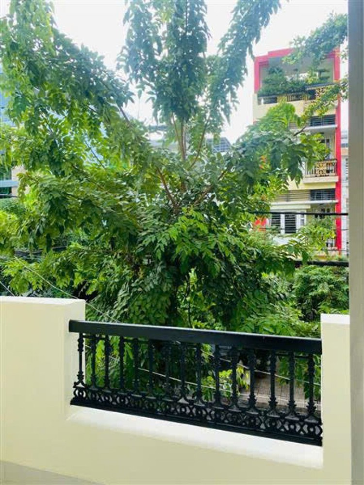 Giảm 500tr! Nhà Vuông SHR 4 tầng HXT 100m2 – Đường DC11 Tân Phú S