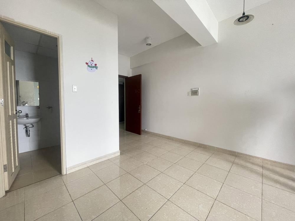 Bán Căn Hộ 2PN, 2WC HQC Plaza - Giá 1.3 Tỷ - Sổ Hồng Sẵn - Nguyễn Văn Linh