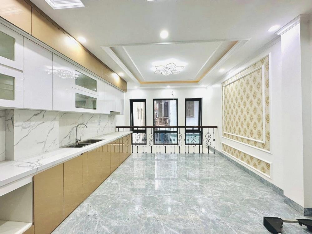 Nhà Mới Xây Trần Duy Hưng - Trung Hòa - Thang Máy, 20m Ra Phố