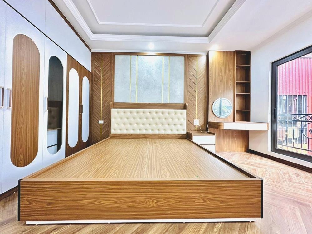 Nhà Mới Xây Trần Duy Hưng - Trung Hòa - Thang Máy, 20m Ra Phố