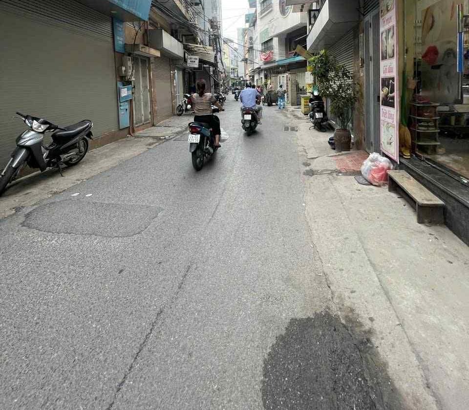 CCMN Ô Tô Đỗ Cổng, Trung Tâm Đống Đa - Dòng Tiền 500Tr/Năm