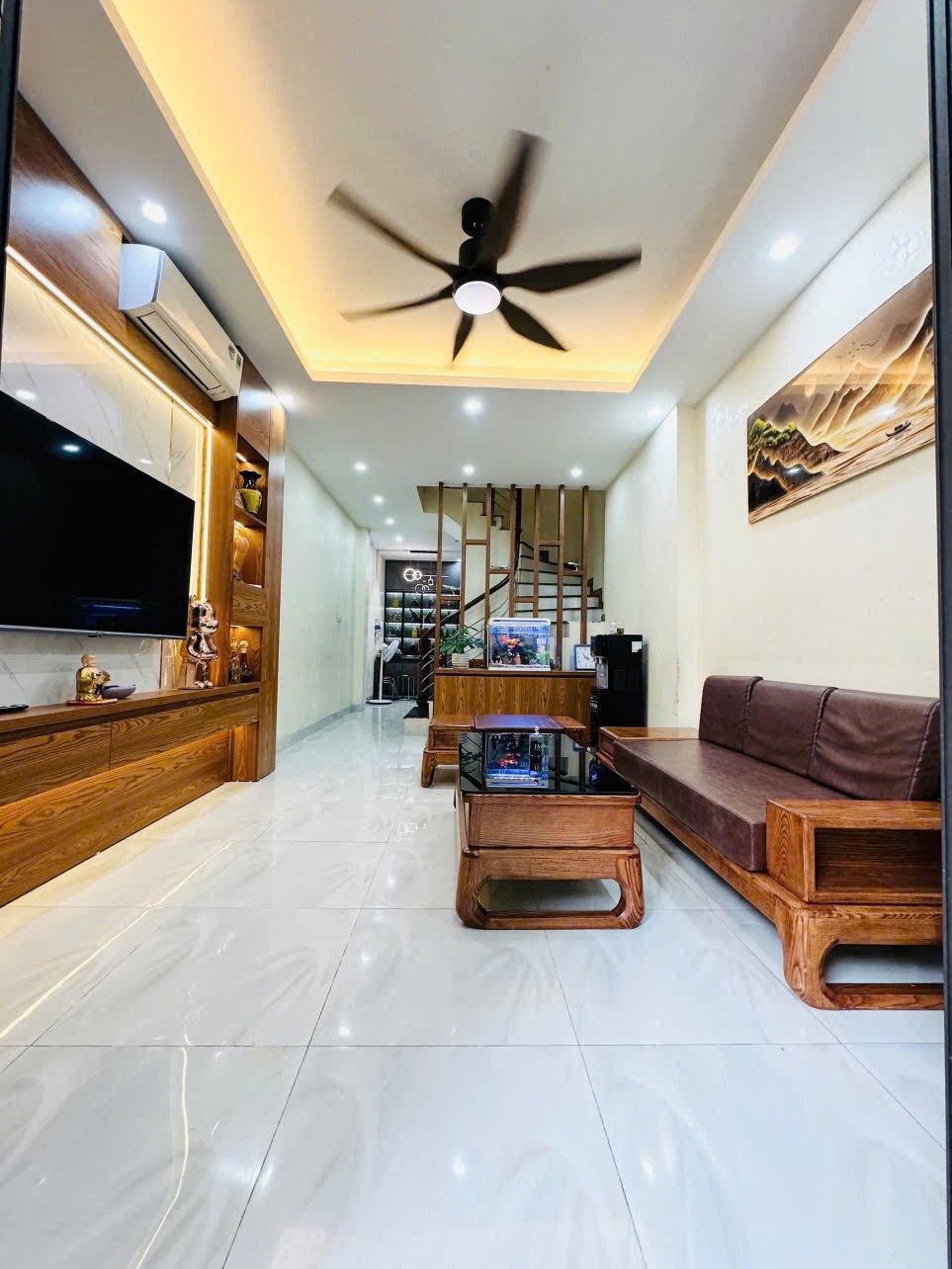 Bán nhà Ngọc Thụy 40m2 - Ô tô đỗ cửa - Full Nội Thất