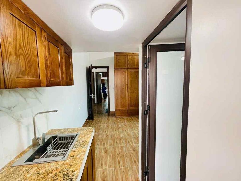 Siêu lợi nhuận: Triều Khúc 9 tầng, thang máy, mặt tiền 6.5m - Dòng tiền 3 tỷ/năm