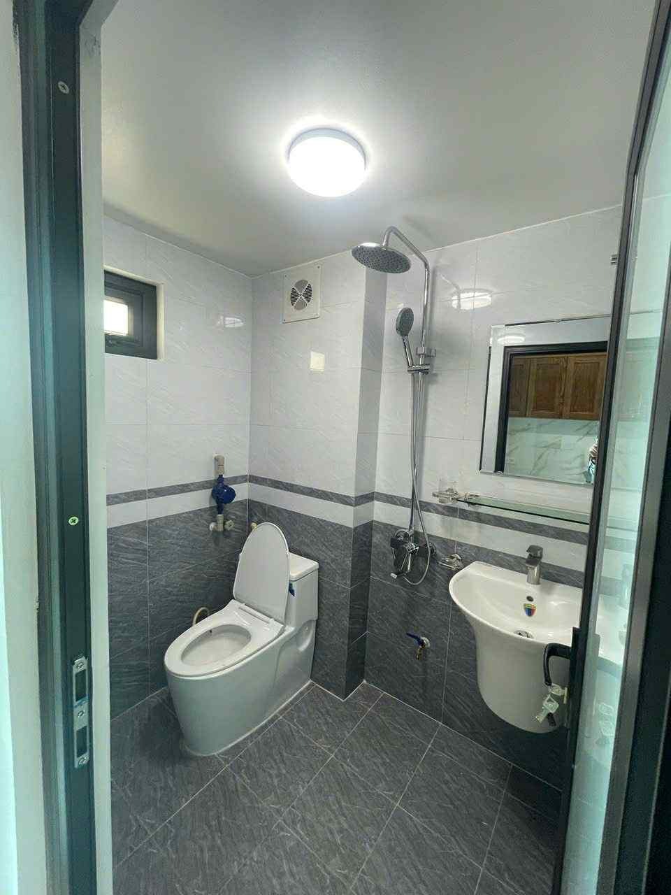 Siêu lợi nhuận: Triều Khúc 9 tầng, thang máy, mặt tiền 6.5m - Dòng tiền 3 tỷ/năm