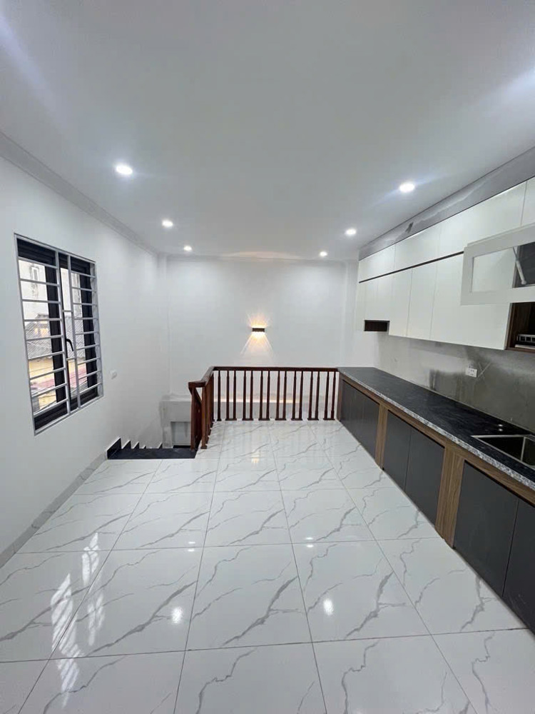 🔥🔥🔥HIẾM - NHÀ 5 TẦNG MỚI COONG- NHỈNH 6 TỶ - GARA Ô TÔ - LÔ GÓC - SÁNG THOÁNG🔥🔥🔥