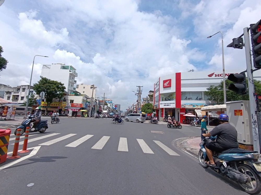 BÁN NHÀ HẬU GIANG GẦN NGUYỄN VĂN LUÔNG QUẬN 6,  2 TẦNG, 5.8 X18M,  GIÁ CHỈ NHỈNH 5 TỶ