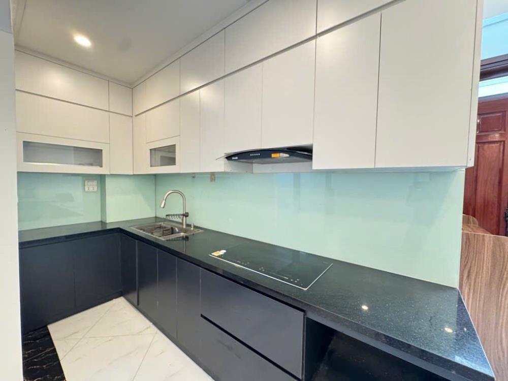 Bán Gấp Nhà Ba Đình - 55m2, 4 Tầng, Ô Tô Đỗ Cửa - Giá 9.95 Tỷ