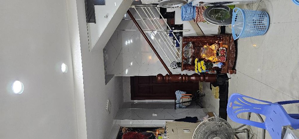 Nhà MTKD ngay sát Cộng Hoà, 6 tầng 8PN 7WC