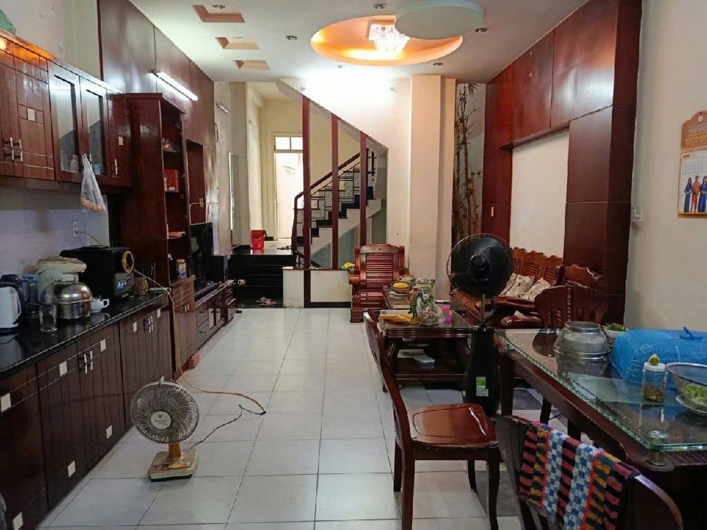 Bán nhà mặt phố Nguyễn Thị Minh Khai, Hải Châu, Đà Nẵng. DT 92m2, 4 tầng, 20 tỷ, Sổ Đỏ. LH: