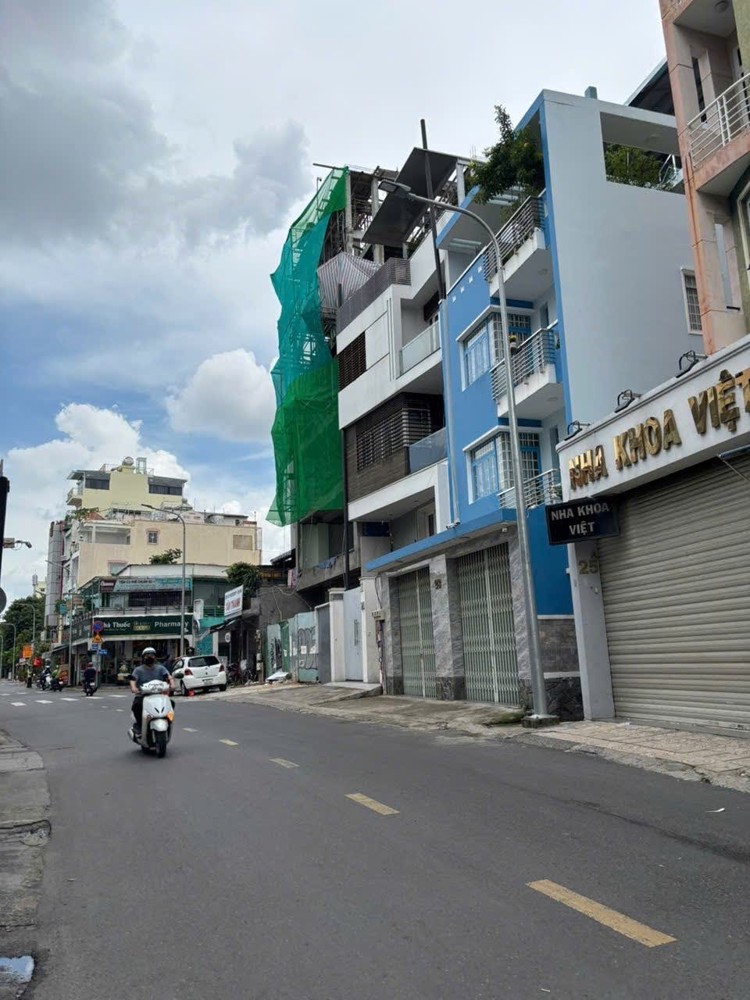 Bán Nhà Mặt Tiền 27 Đặng Văn Ngữ, P 10, Q Phú Nhuận