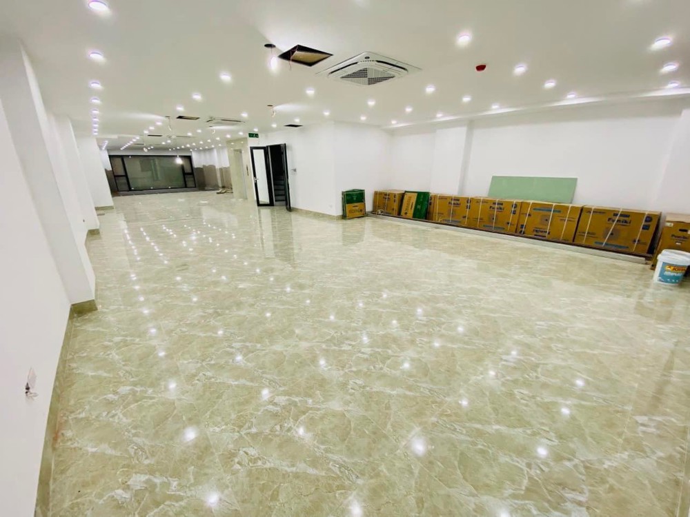 Bán nhà Văn phòng mặt phố Vương Thừa Vũ, mới đẹp, 105m, 9 tầng, thang máy, mặt tiền 6m chỉ 57,8 tỷ