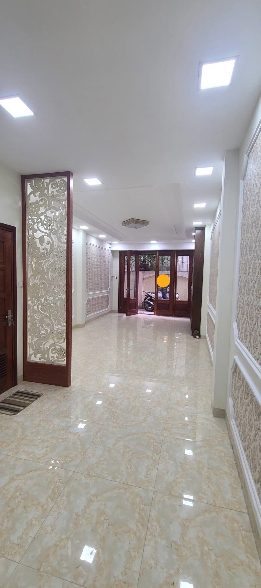 Võng Thị - Nhà phố 45m² 5 tầng, mặt tiền 3.8m, giá 14.85 tỷ