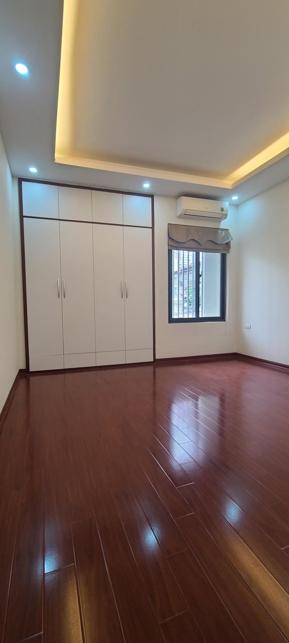 Võng Thị - Nhà phố 45m² 5 tầng, mặt tiền 3.8m, giá 14.85 tỷ