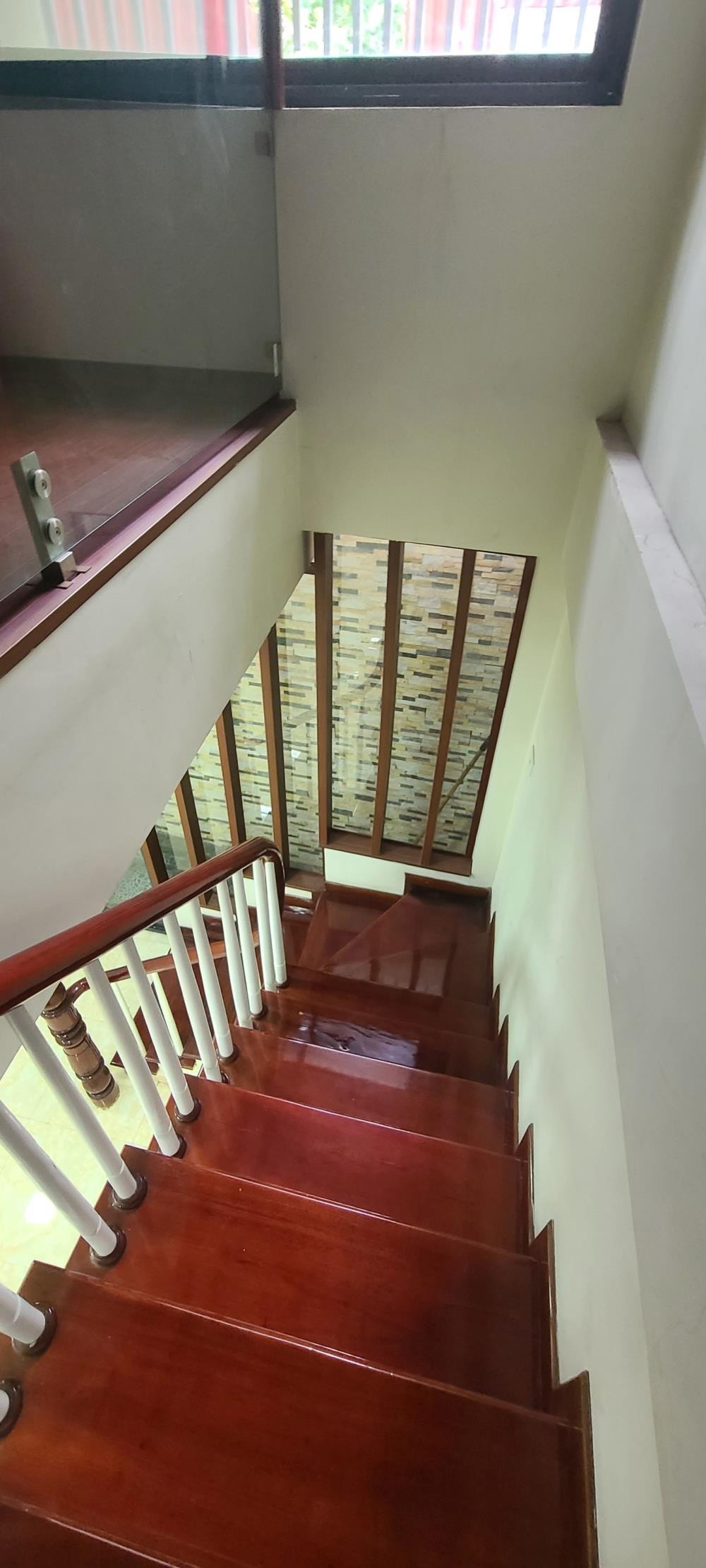 Võng Thị - Nhà phố 45m² 5 tầng, mặt tiền 3.8m, giá 14.85 tỷ