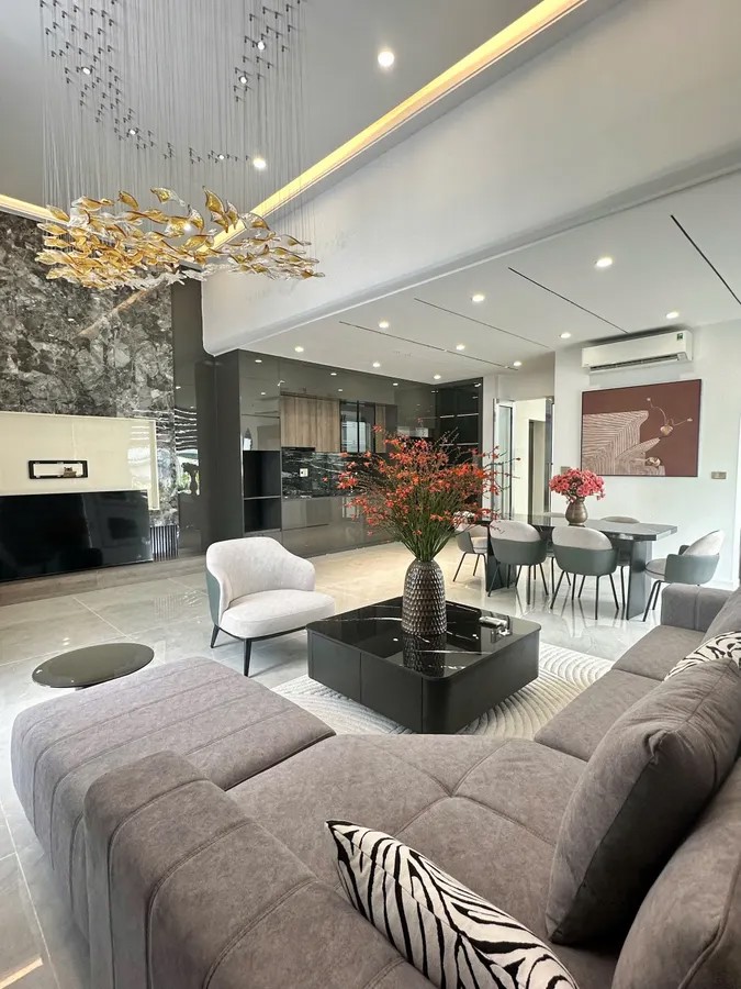 NHÀ ĐẸP MẶT NGÕ Ô TÔ CHÁNH Phố Nguyễn Văn Linh 79m2 X 5 tầng,20.5 tỷ Long Biên