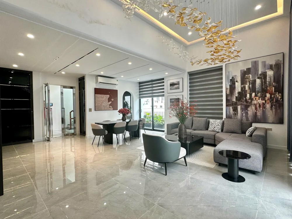 NHÀ ĐẸP MẶT NGÕ Ô TÔ CHÁNH Phố Nguyễn Văn Linh 79m2 X 5 tầng,20.5 tỷ Long Biên