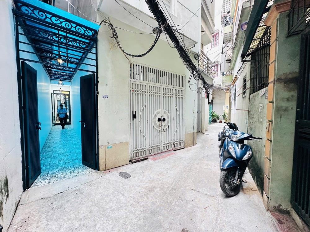 Nhà phố Cầu Giấy 34/41m² 6 Tầng, Mặt Tiền 3.8m, Ô Tô 10m - 9.35 Tỷ