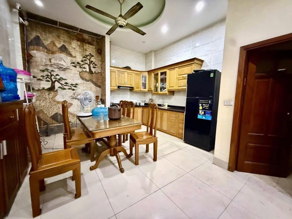Bán nhà phố Hào Nam, Đống Đa - 54m2, 6 Tầng, Giá 11.69 Tỷ