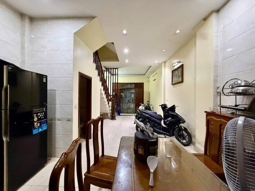 Bán nhà phố Hào Nam, Đống Đa - 54m2, 6 Tầng, Giá 11.69 Tỷ
