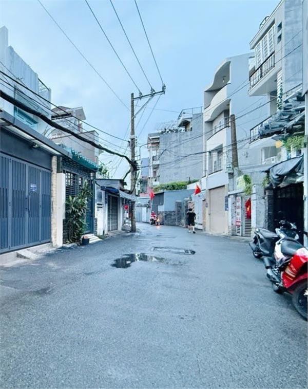 Bán nhà Gò Vấp, hẻm xe hơi Quang Trung, gần Vincom, 86M², chỉ hơn  6 tỷ