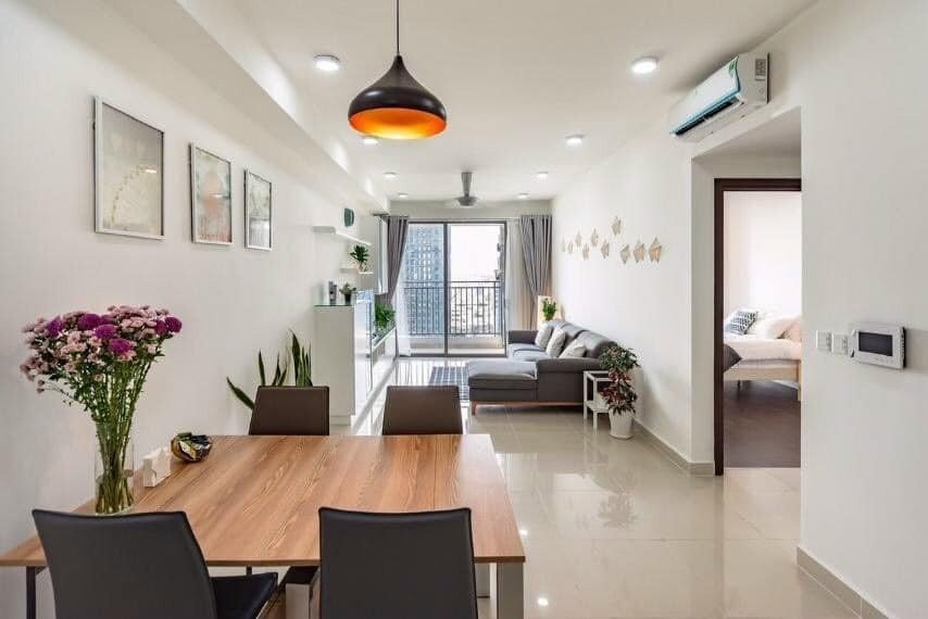 Căn Hộ 2PN View Sân Bay, Full Nội Thất - 2.3 Tỷ - Vay 70% - Sở Hữu Ngay