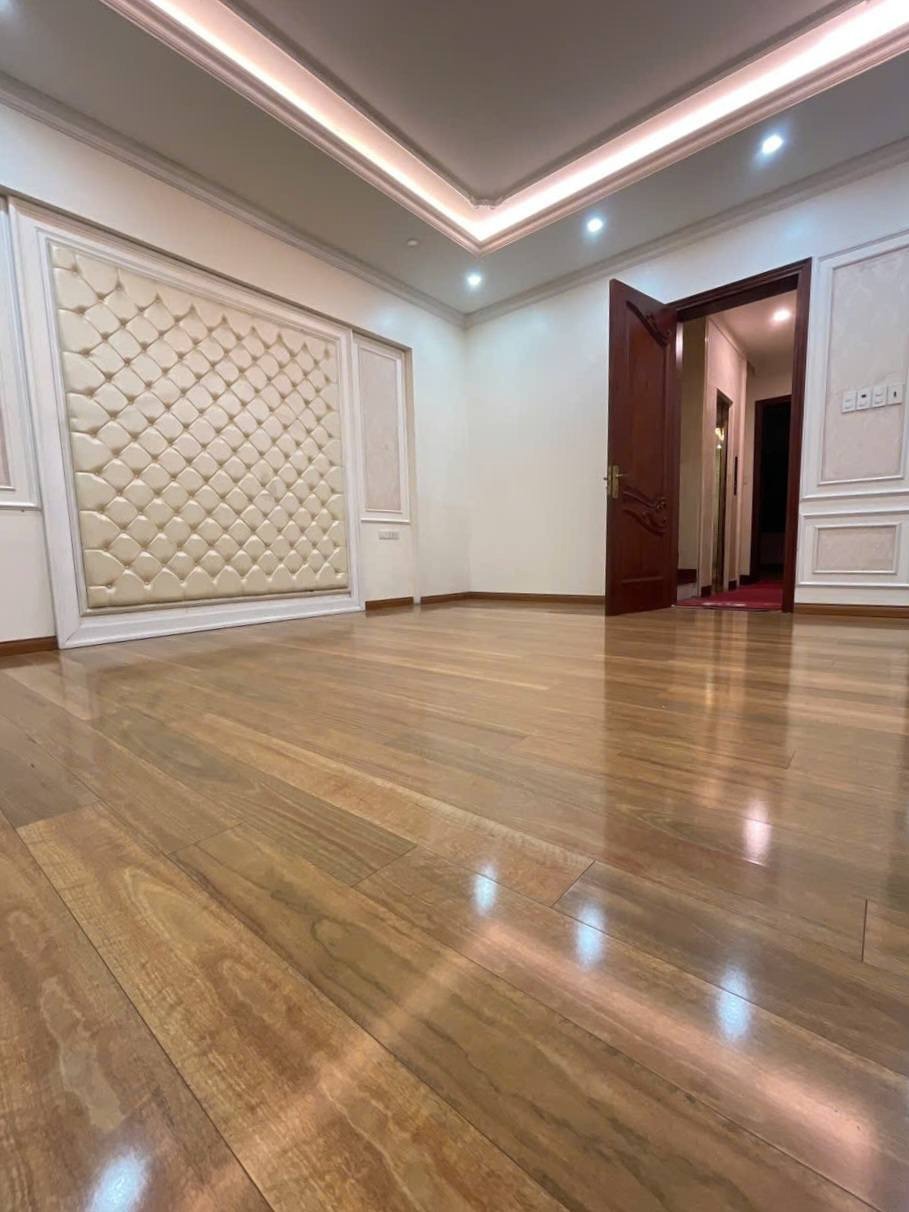 Cho Thuê Biệt Thự Dịch Vọng - 230m² - 4 Tầng - Giá 52tr/th
