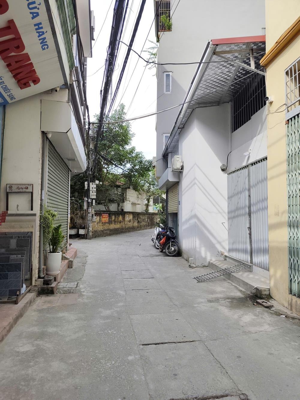 Bán nhà mới Phú Lương Hà Đông: 42m², 5 tầng, Thang Máy, Ô Tô Vào Nhà - Giá 7 tỷ