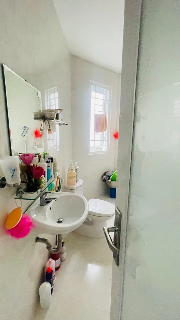 Bán nhà HXH Nguyễn Đình Chính - 71m2 - 4 Tầng - Giá 8 Tỷ + Thương Lượng