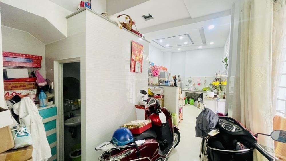 Bán nhà HXH Nguyễn Đình Chính - 71m2 - 4 Tầng - Giá 8 Tỷ + Thương Lượng