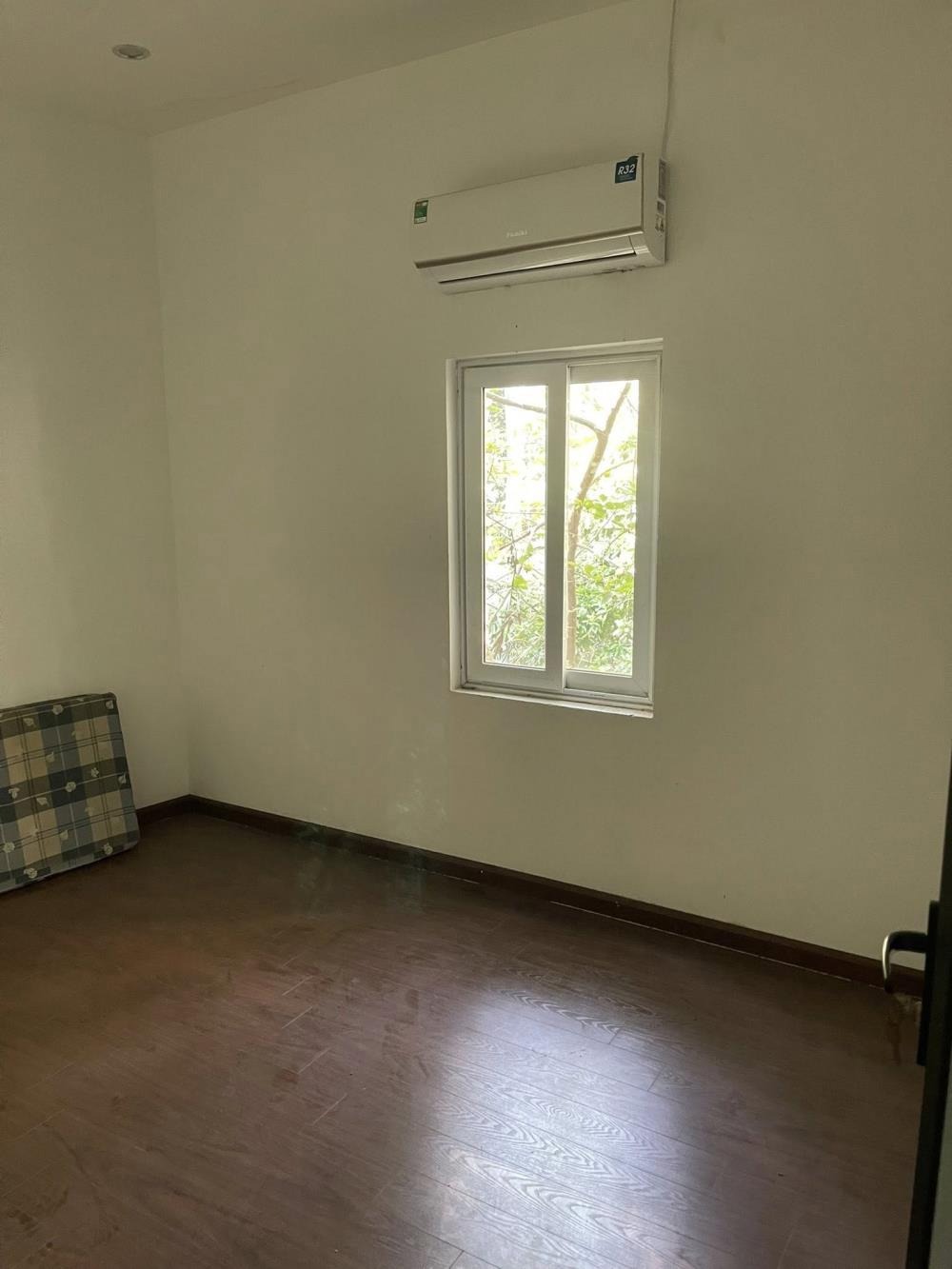 Nhà phố Hoàng Hoa Thám - 45m² - 3 Tầng - Giá 8.1 Tỷ