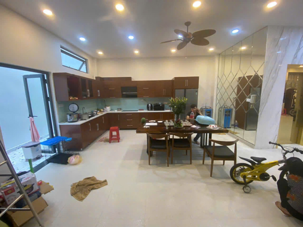 Bán Nhà Mặt Tiền 16 Đường Số 3, P11, Q6