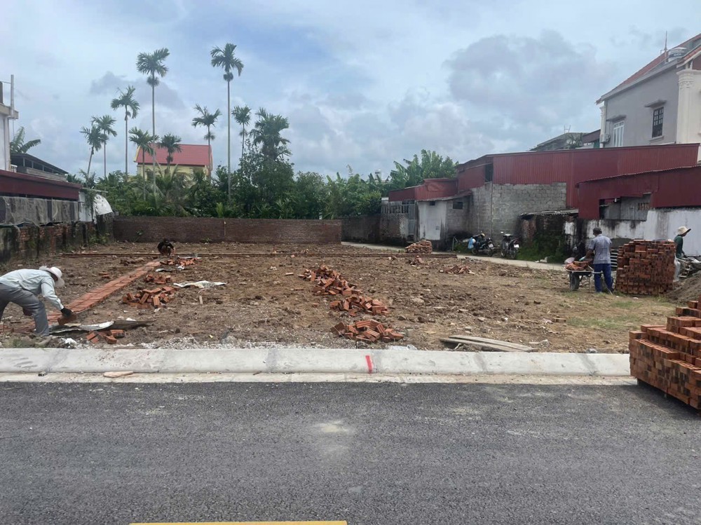 1.7x tỷ – 73.7m2 Tú Sơn Kiến Hải Zalo 0567222555