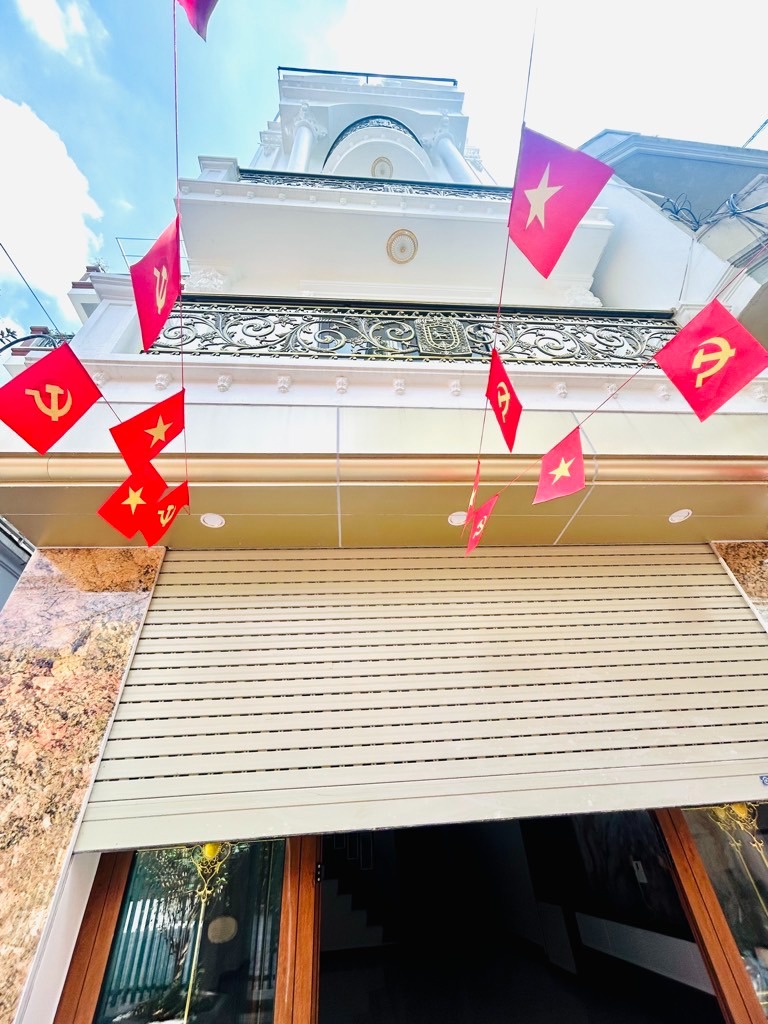 Nhà Mới 5 Tầng, Thang Máy, Ngõ Ô Tô - Vị Trí Đắc Địa