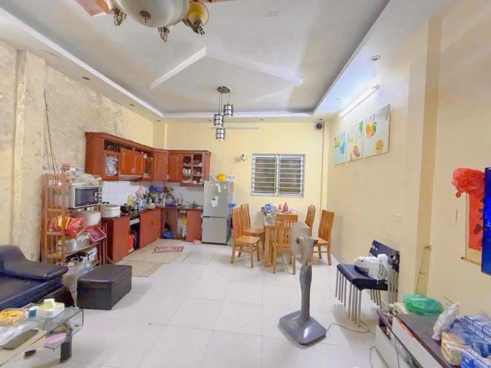 Bán Nhà Hoàng Mai Gần Minh Khai 56m² - 4 Tầng - Giá 9.6 Tỷ