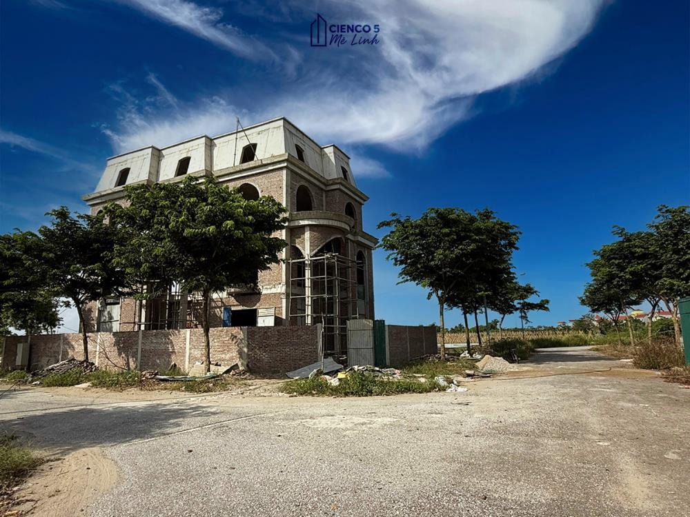 Bán Biệt Thự Cienco5 Mê Linh Lô Góc 375m² Sổ Đỏ - Giá Tốt Nhất